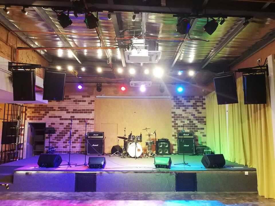 event venue for music concert or music event at skyark event spaces Rustiq Hall