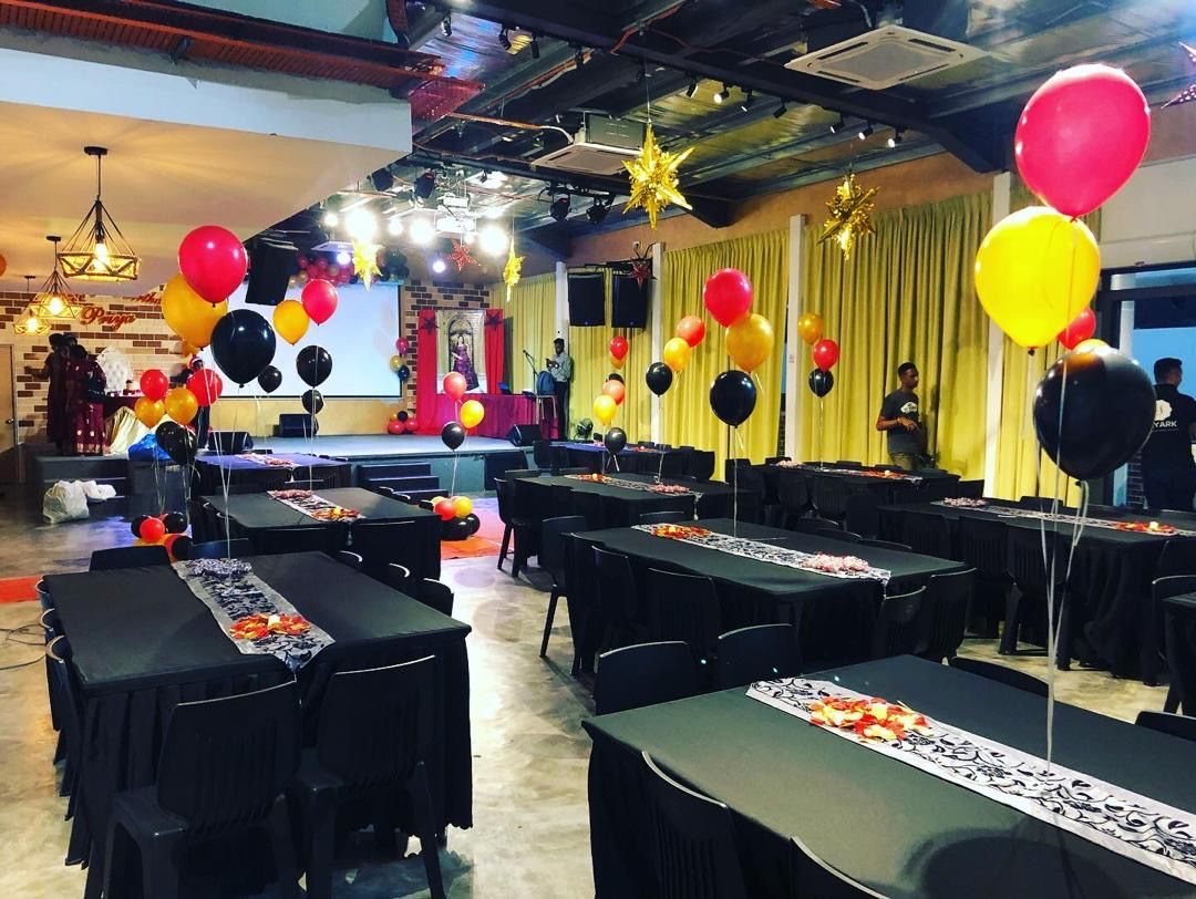 event venue for birthday party at skyark event spaces rustiq hall